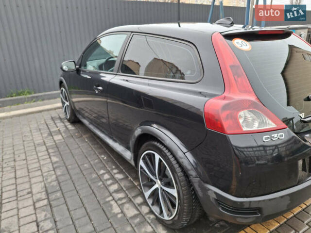 Черный Вольво Ц30, объемом двигателя 1.6 л и пробегом 286 тыс. км за 5200 $, фото 8 на Automoto.ua