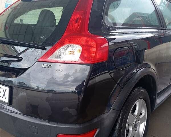 Черный Вольво Ц30, объемом двигателя 1.6 л и пробегом 260 тыс. км за 7500 $, фото 15 на Automoto.ua