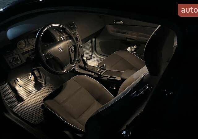 Черный Вольво Ц30, объемом двигателя 1.56 л и пробегом 455 тыс. км за 6500 $, фото 12 на Automoto.ua