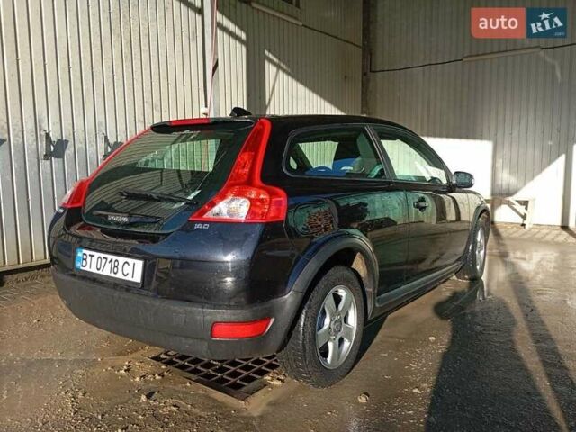 Черный Вольво Ц30, объемом двигателя 1.6 л и пробегом 260 тыс. км за 7500 $, фото 2 на Automoto.ua