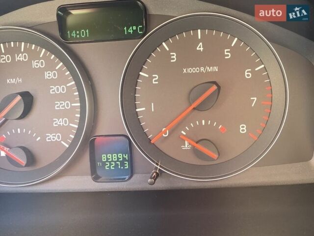 Чорний Вольво C30, об'ємом двигуна 2.44 л та пробігом 90 тис. км за 8500 $, фото 5 на Automoto.ua