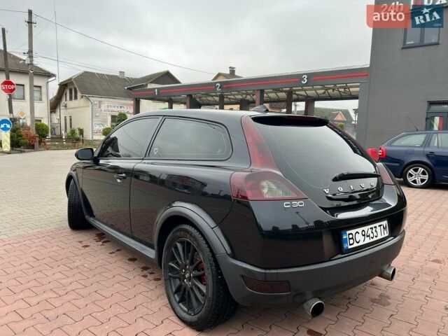 Чорний Вольво C30, об'ємом двигуна 1.56 л та пробігом 350 тис. км за 4500 $, фото 4 на Automoto.ua