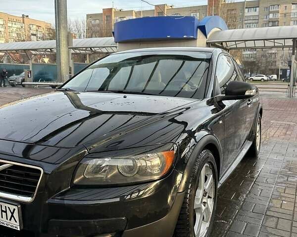 Черный Вольво Ц30, объемом двигателя 1.6 л и пробегом 258 тыс. км за 6500 $, фото 2 на Automoto.ua