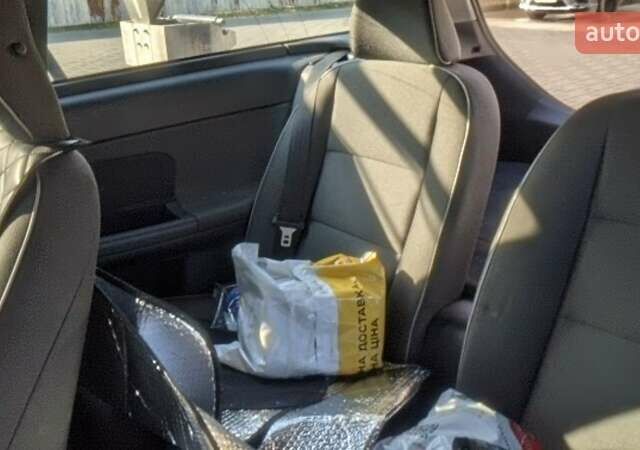 Черный Вольво Ц30, объемом двигателя 1.6 л и пробегом 230 тыс. км за 6000 $, фото 25 на Automoto.ua