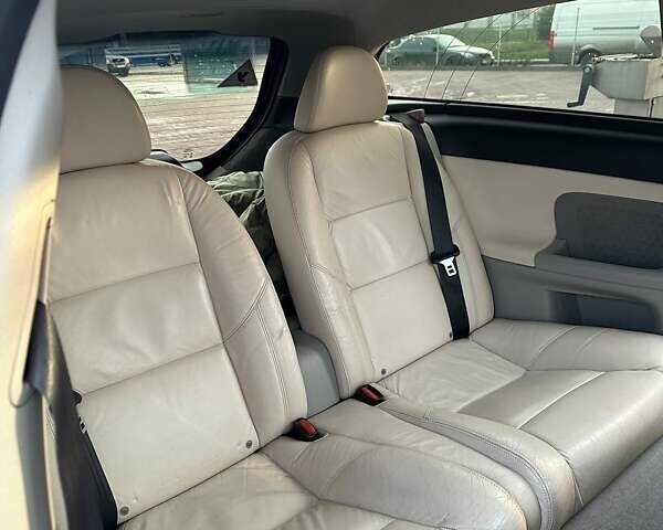 Черный Вольво Ц30, объемом двигателя 1.6 л и пробегом 258 тыс. км за 6500 $, фото 9 на Automoto.ua