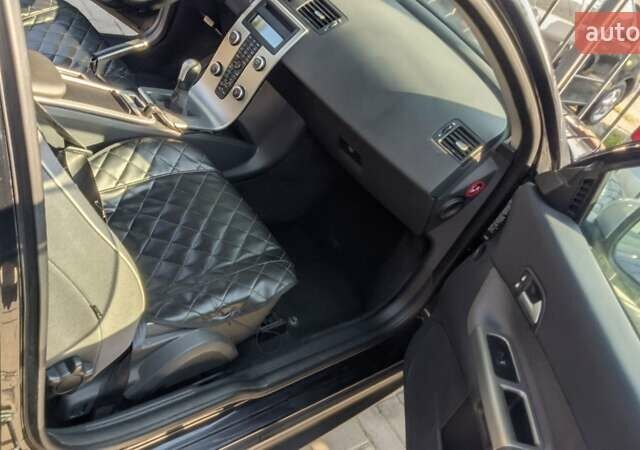 Черный Вольво Ц30, объемом двигателя 1.6 л и пробегом 230 тыс. км за 6000 $, фото 14 на Automoto.ua