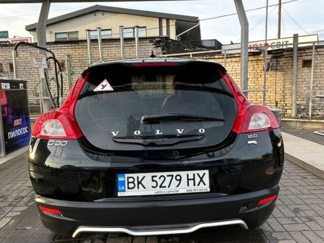 Черный Вольво Ц30, объемом двигателя 1.6 л и пробегом 258 тыс. км за 6500 $, фото 7 на Automoto.ua