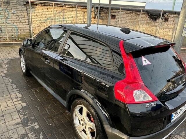 Черный Вольво Ц30, объемом двигателя 1.6 л и пробегом 258 тыс. км за 6500 $, фото 6 на Automoto.ua
