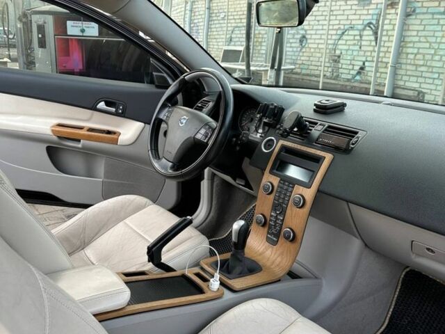 Черный Вольво Ц30, объемом двигателя 1.6 л и пробегом 258 тыс. км за 6500 $, фото 3 на Automoto.ua