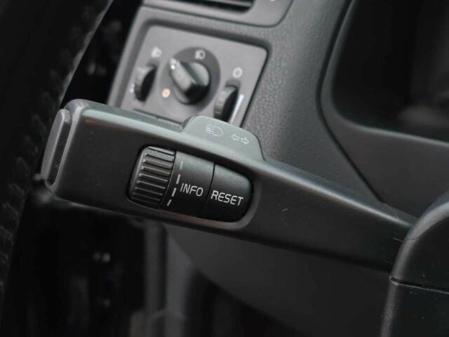 Черный Вольво Ц30, объемом двигателя 1.6 л и пробегом 252 тыс. км за 7499 $, фото 8 на Automoto.ua