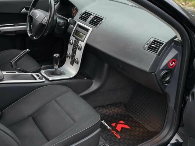 Черный Вольво Ц30, объемом двигателя 1.6 л и пробегом 252 тыс. км за 7499 $, фото 20 на Automoto.ua