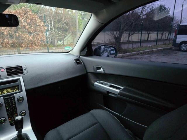 Черный Вольво Ц30, объемом двигателя 1.6 л и пробегом 252 тыс. км за 7499 $, фото 15 на Automoto.ua