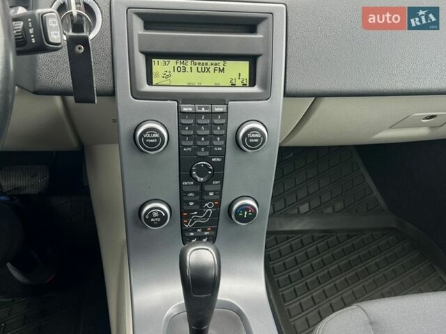 Черный Вольво Ц30, объемом двигателя 2 л и пробегом 106 тыс. км за 8500 $, фото 16 на Automoto.ua