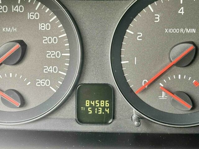 Черный Вольво Ц30, объемом двигателя 2 л и пробегом 85 тыс. км за 7999 $, фото 4 на Automoto.ua