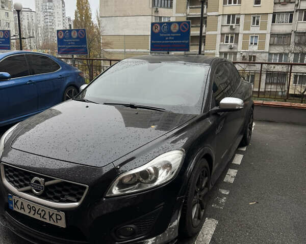 Черный Вольво Ц30, объемом двигателя 2.5 л и пробегом 240 тыс. км за 7700 $, фото 5 на Automoto.ua
