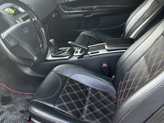 Черный Вольво Ц30, объемом двигателя 1.6 л и пробегом 348 тыс. км за 5600 $, фото 6 на Automoto.ua