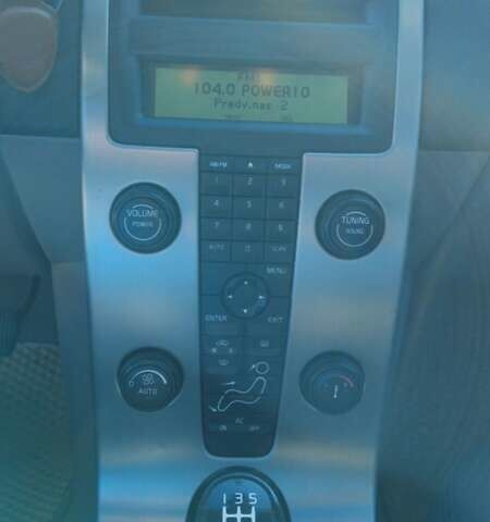 Коричневый Вольво Ц30, объемом двигателя 1.6 л и пробегом 250 тыс. км за 6200 $, фото 6 на Automoto.ua