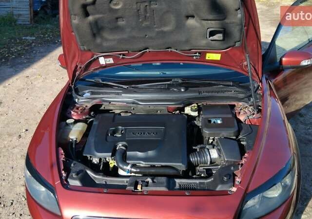 Коричневый Вольво Ц30, объемом двигателя 1.6 л и пробегом 250 тыс. км за 6200 $, фото 27 на Automoto.ua