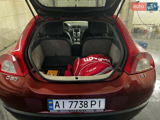 Коричневий Вольво C30, об'ємом двигуна 1.56 л та пробігом 252 тис. км за 6800 $, фото 5 на Automoto.ua