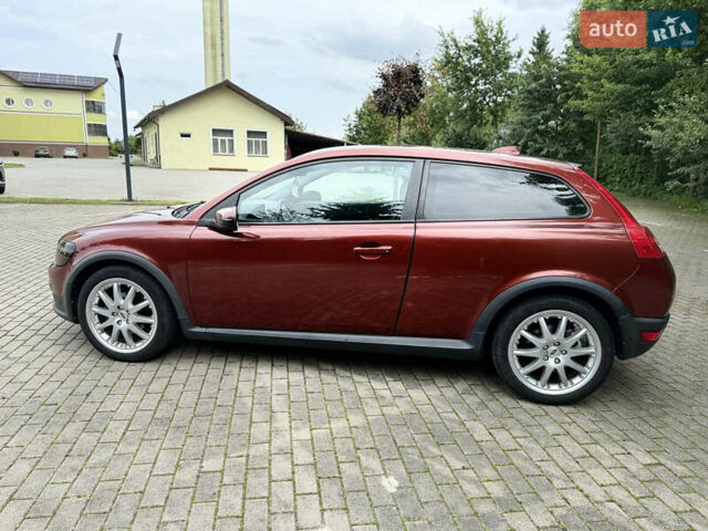 Красный Вольво Ц30, объемом двигателя 1.8 л и пробегом 190 тыс. км за 5300 $, фото 3 на Automoto.ua