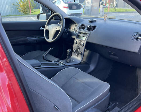 Вольво Ц30 2008 в Виннице на Automoto.ua Красный Вольво Ц30, объемом двигателя 2 л и пробегом 238 тыс. км за 6900 $, фото 7 на Automoto.ua