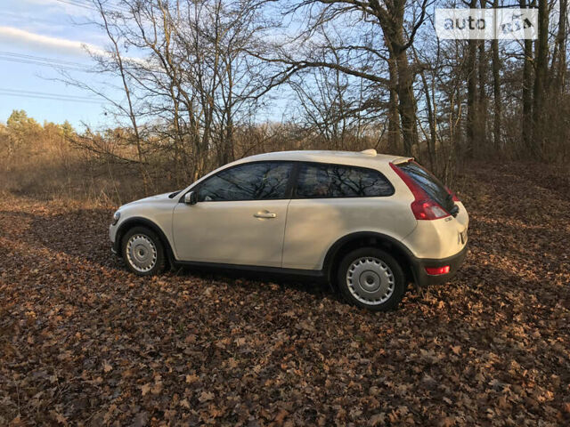 Вольво C30, об'ємом двигуна 1.8 л та пробігом 160 тис. км за 8000 $, фото 6 на Automoto.ua