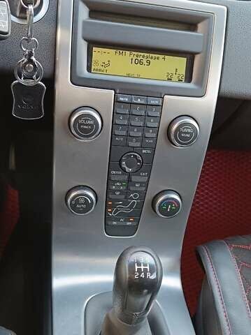 Вольво Ц30, объемом двигателя 1.6 л и пробегом 225 тыс. км за 6500 $, фото 7 на Automoto.ua