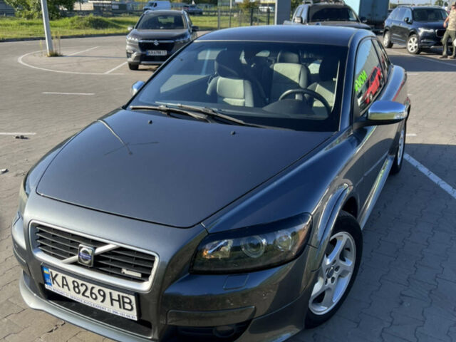 Сірий Вольво C30, об'ємом двигуна 2 л та пробігом 248 тис. км за 7000 $, фото 2 на Automoto.ua