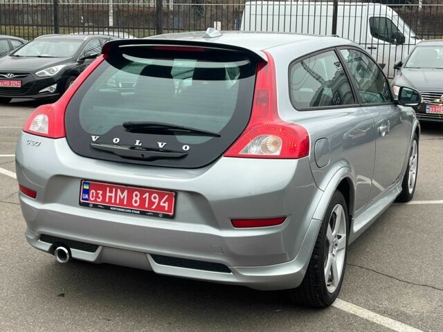 Серый Вольво Ц30, объемом двигателя 1.6 л и пробегом 249 тыс. км за 10000 $, фото 8 на Automoto.ua