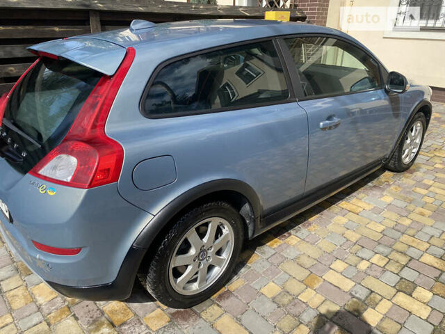 Сірий Вольво C30, об'ємом двигуна 1.6 л та пробігом 237 тис. км за 7400 $, фото 3 на Automoto.ua