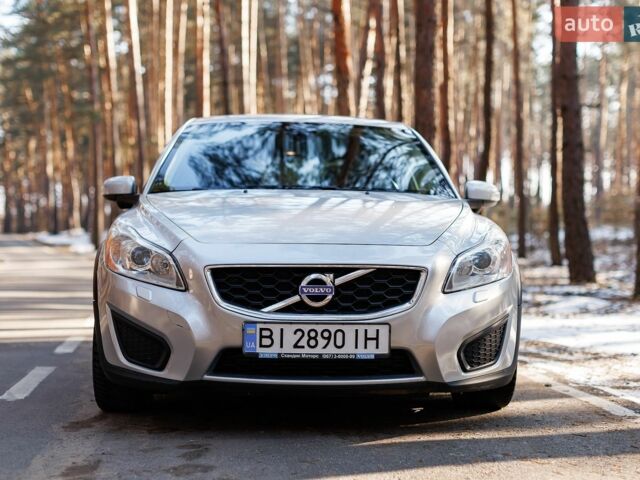 Сірий Вольво C30, об'ємом двигуна 2.5 л та пробігом 232 тис. км за 8600 $, фото 16 на Automoto.ua