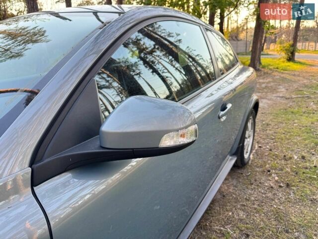 Сірий Вольво C30, об'ємом двигуна 1.6 л та пробігом 284 тис. км за 7300 $, фото 2 на Automoto.ua