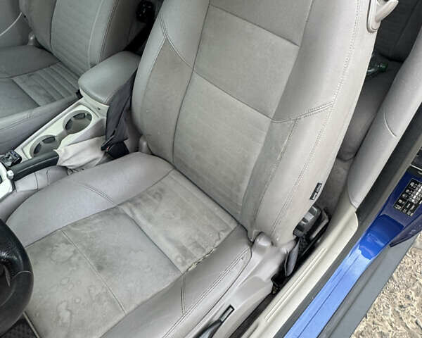 Синий Вольво Ц30, объемом двигателя 2 л и пробегом 257 тыс. км за 6750 $, фото 5 на Automoto.ua