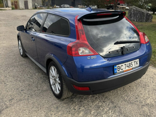 Синий Вольво Ц30, объемом двигателя 2 л и пробегом 257 тыс. км за 5999 $, фото 2 на Automoto.ua