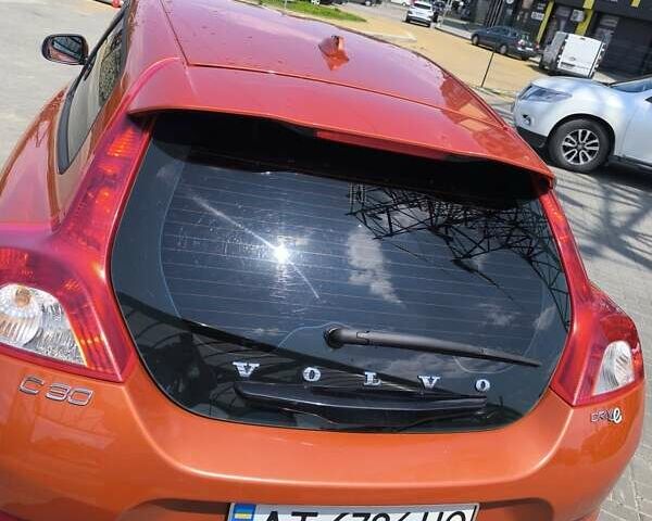 Оранжевый Вольво Ц30, объемом двигателя 1.56 л и пробегом 340 тыс. км за 5500 $, фото 6 на Automoto.ua