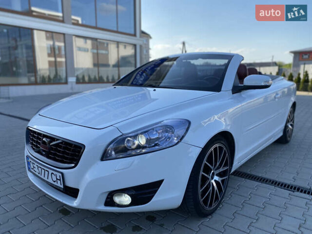 Белый Вольво Ц70, объемом двигателя 2.5 л и пробегом 265 тыс. км за 9600 $, фото 6 на Automoto.ua