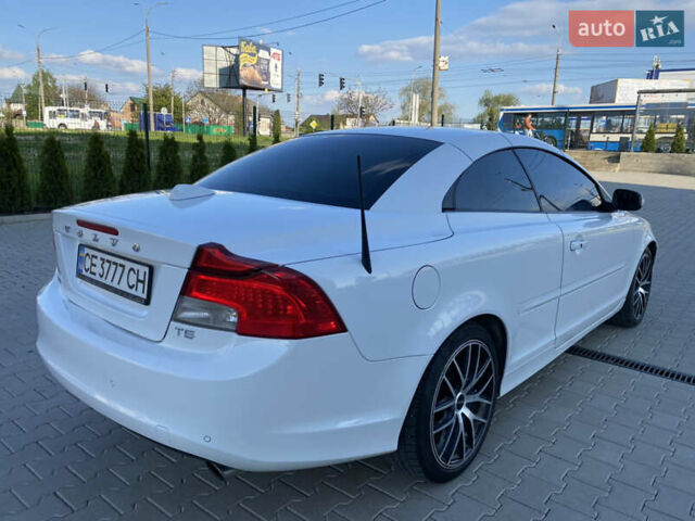 Белый Вольво Ц70, объемом двигателя 2.5 л и пробегом 265 тыс. км за 9600 $, фото 15 на Automoto.ua