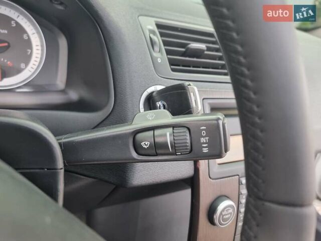 Білий Вольво C70, об'ємом двигуна 2.52 л та пробігом 165 тис. км за 12500 $, фото 40 на Automoto.ua