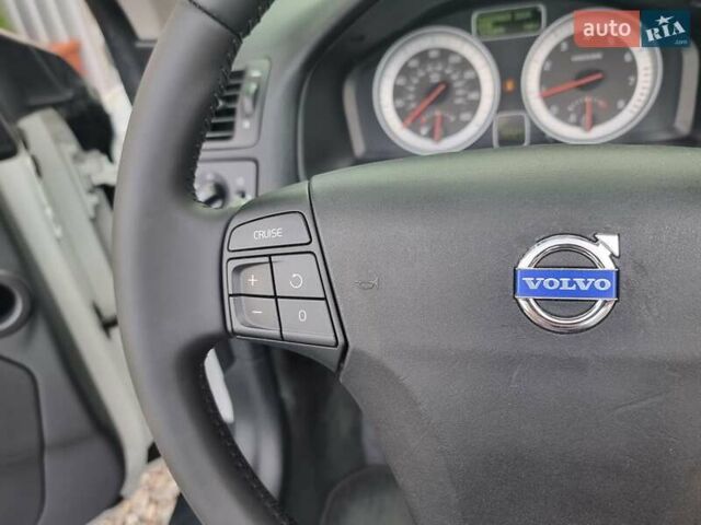 Білий Вольво C70, об'ємом двигуна 2.52 л та пробігом 165 тис. км за 12500 $, фото 37 на Automoto.ua