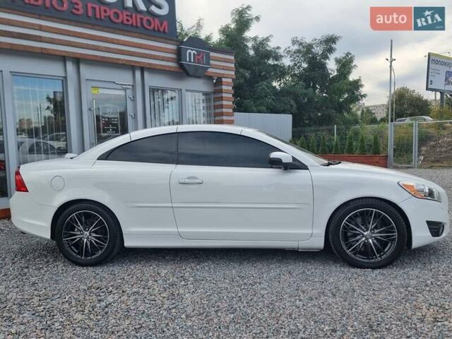 Білий Вольво C70, об'ємом двигуна 2.52 л та пробігом 165 тис. км за 12500 $, фото 11 на Automoto.ua