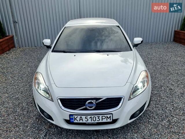 Білий Вольво C70, об'ємом двигуна 2.52 л та пробігом 165 тис. км за 12500 $, фото 5 на Automoto.ua