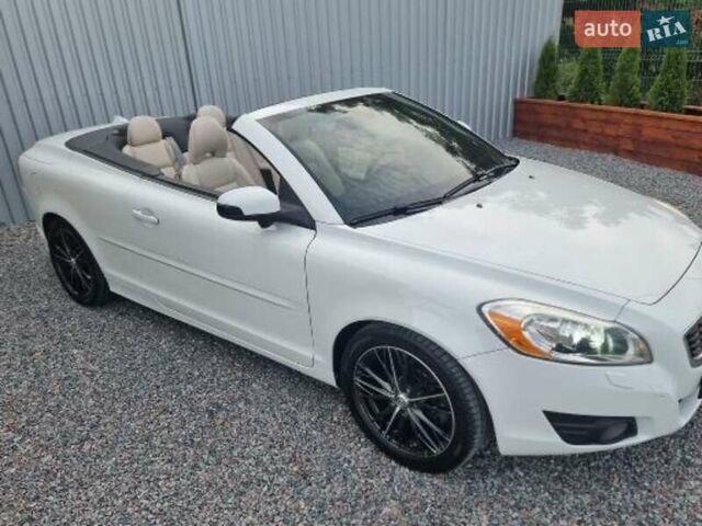 Білий Вольво C70, об'ємом двигуна 2.52 л та пробігом 165 тис. км за 12500 $, фото 56 на Automoto.ua