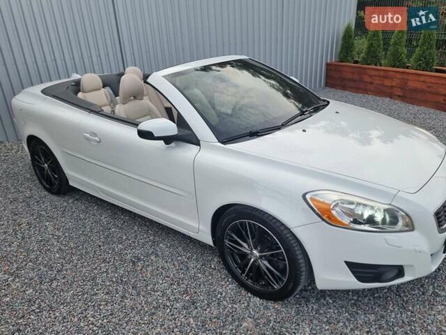 Білий Вольво C70, об'ємом двигуна 2.52 л та пробігом 165 тис. км за 12500 $, фото 52 на Automoto.ua