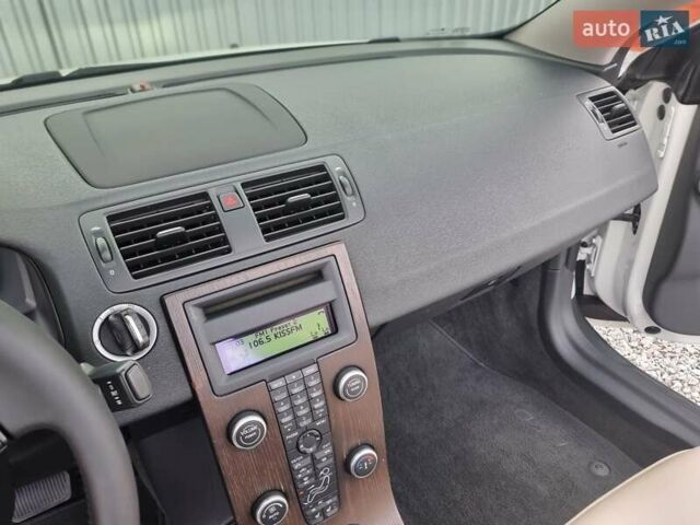 Білий Вольво C70, об'ємом двигуна 2.52 л та пробігом 165 тис. км за 12500 $, фото 42 на Automoto.ua