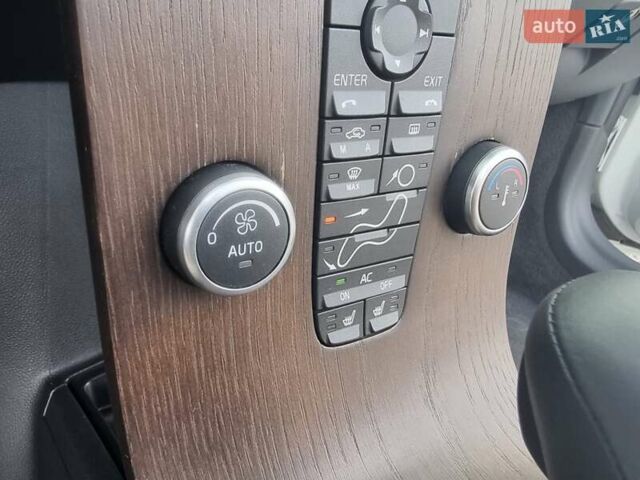 Білий Вольво C70, об'ємом двигуна 2.52 л та пробігом 165 тис. км за 12500 $, фото 44 на Automoto.ua