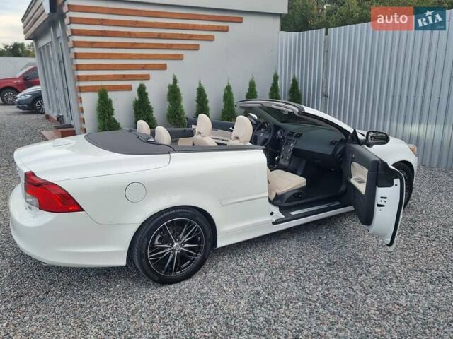 Білий Вольво C70, об'ємом двигуна 2.52 л та пробігом 165 тис. км за 12500 $, фото 22 на Automoto.ua