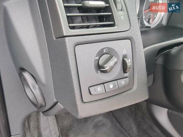 Білий Вольво C70, об'ємом двигуна 2.52 л та пробігом 165 тис. км за 12500 $, фото 35 на Automoto.ua