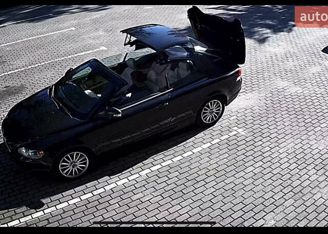Чорний Вольво C70, об'ємом двигуна 2.4 л та пробігом 245 тис. км за 7500 $, фото 2 на Automoto.ua