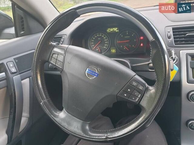 Чорний Вольво C70, об'ємом двигуна 2 л та пробігом 156 тис. км за 8500 $, фото 7 на Automoto.ua