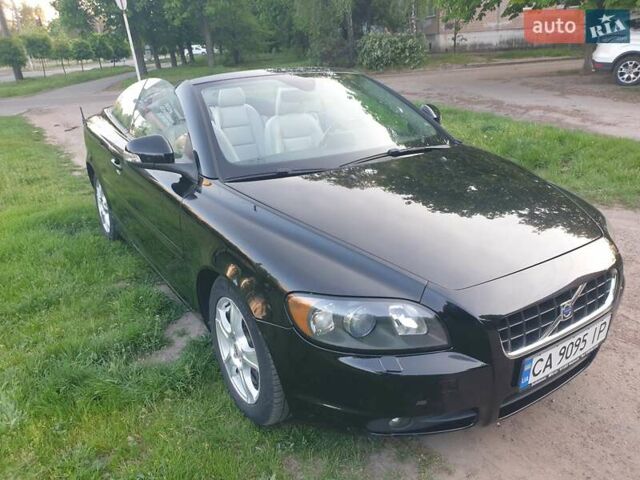 Чорний Вольво C70, об'ємом двигуна 2 л та пробігом 156 тис. км за 8500 $, фото 4 на Automoto.ua